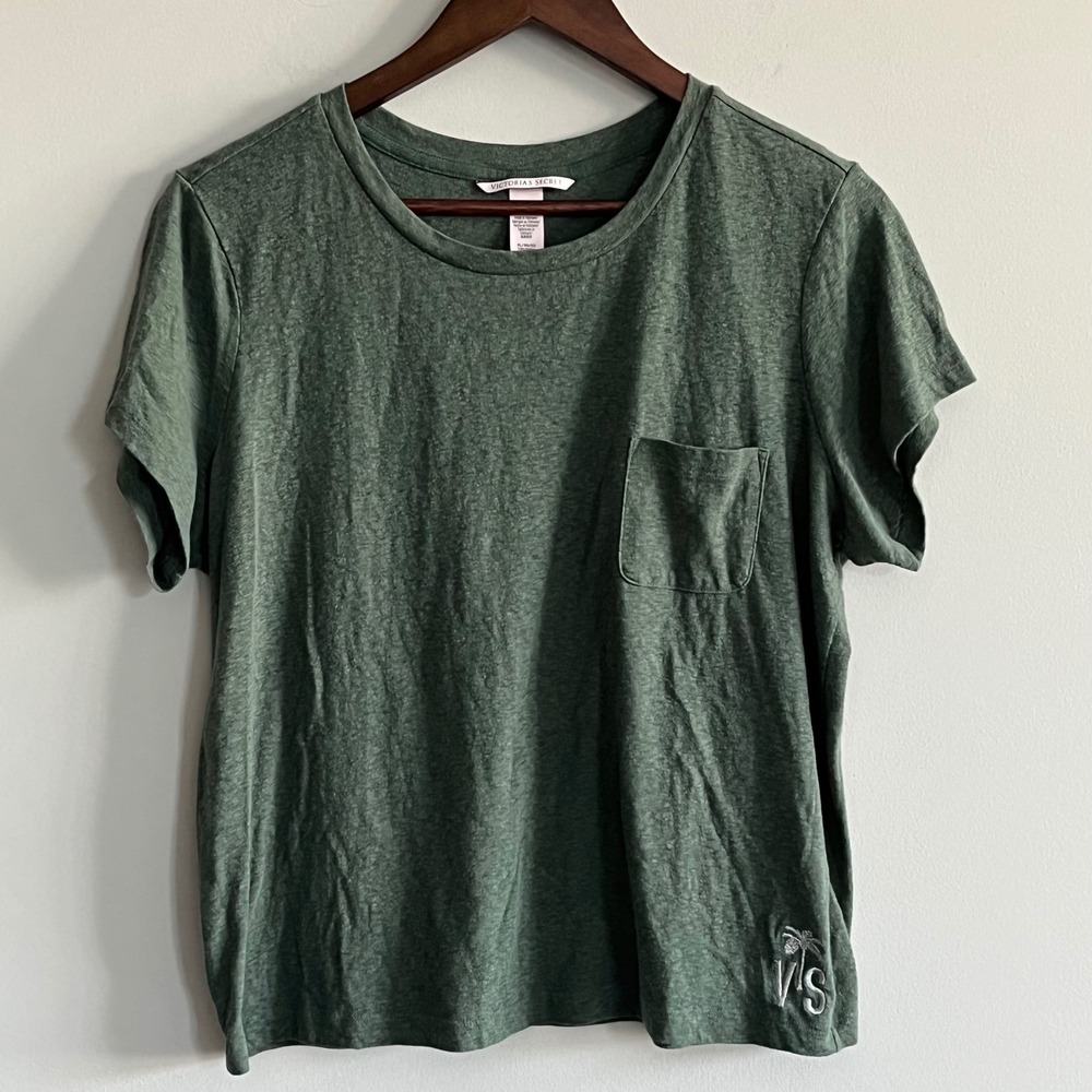 Victorias Secret Womens XL Olive Green Pocket T-Shirt Palm Tree Logo Slub Knit